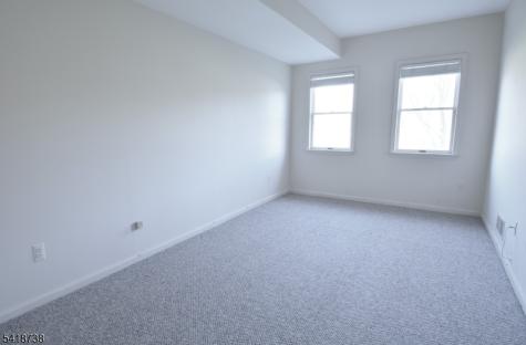 37 Park Edge Berkeley Heights NJ 07922