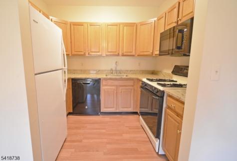 37 Park Edge Berkeley Heights NJ 07922