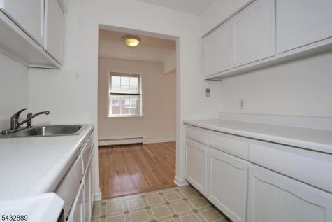 565 Grove Street Clifton NJ 07013