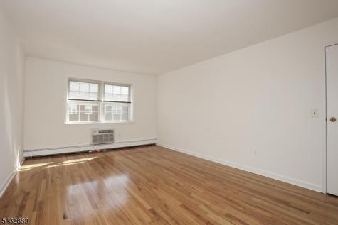 565 Grove Street Clifton NJ 07013