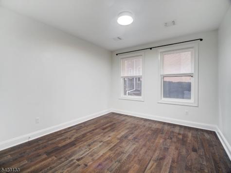90 Clinton Avenue Newark NJ 07114
