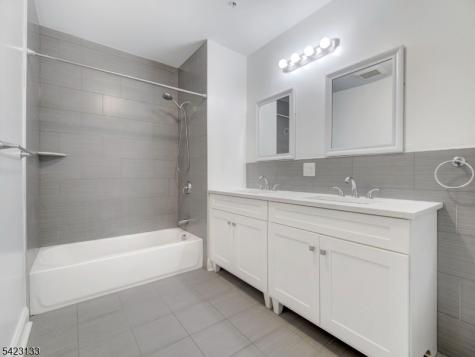 90 Clinton Avenue Newark NJ 07114