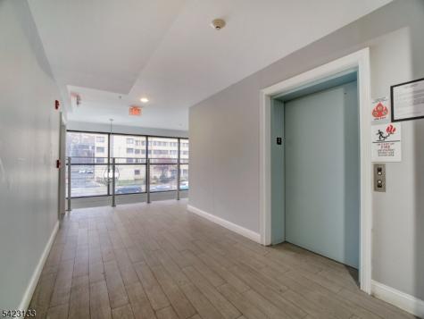 90 Clinton Avenue Newark NJ 07114