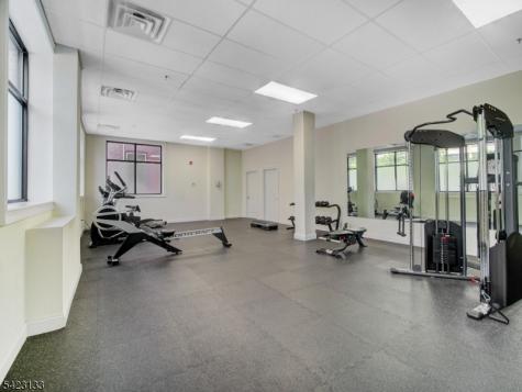 90 Clinton Avenue Newark NJ 07114