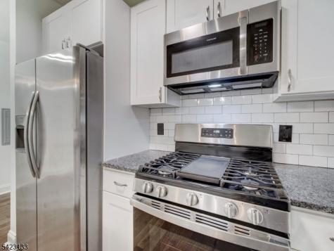 90 Clinton Avenue Newark NJ 07114