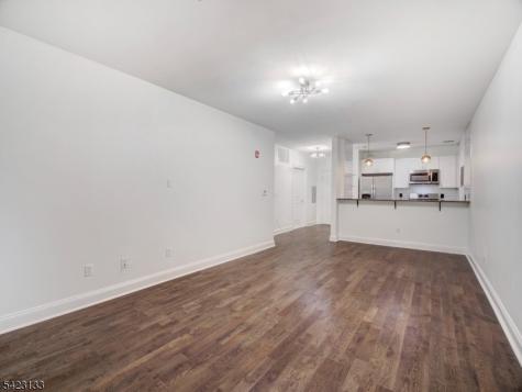 90 Clinton Avenue Newark NJ 07114