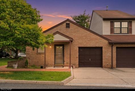 10 Daniel Court Lebanon NJ 08833