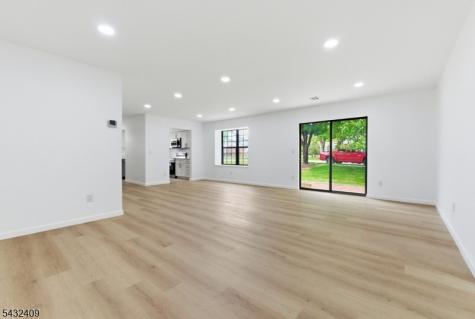 10 Daniel Court Lebanon NJ 08833