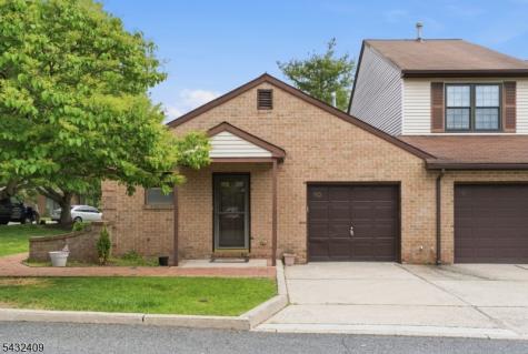 10 Daniel Court Lebanon NJ 08833