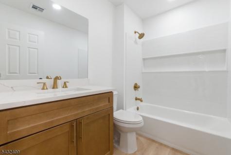 10 Daniel Court Lebanon NJ 08833