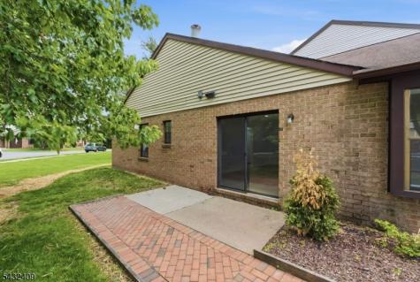 10 Daniel Court Lebanon NJ 08833