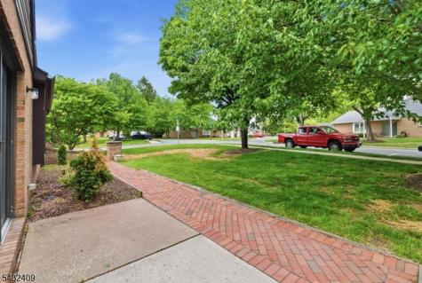 10 Daniel Court Lebanon NJ 08833