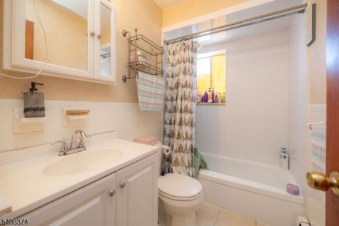 675 Joralemon St B-8 Belleville NJ 07109