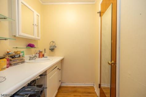 675 Joralemon St B-8 Belleville NJ 07109