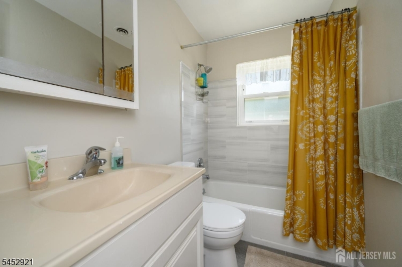 32 Judson Edison NJ 08837