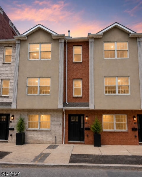 16 E Kinney Street Newark NJ 07102