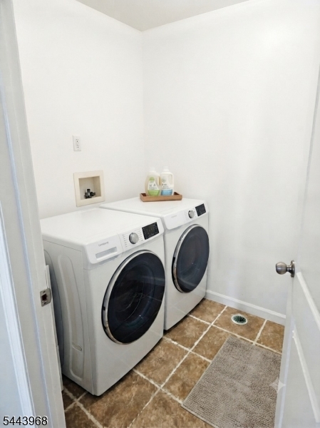16 E Kinney Street Newark NJ 07102