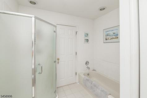 203 Hudson Court Independence NJ 07840
