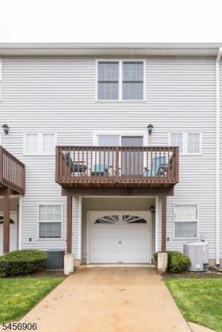 203 Hudson Court Independence NJ 07840
