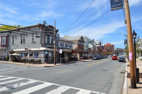 203 Hudson Court Independence NJ 07840