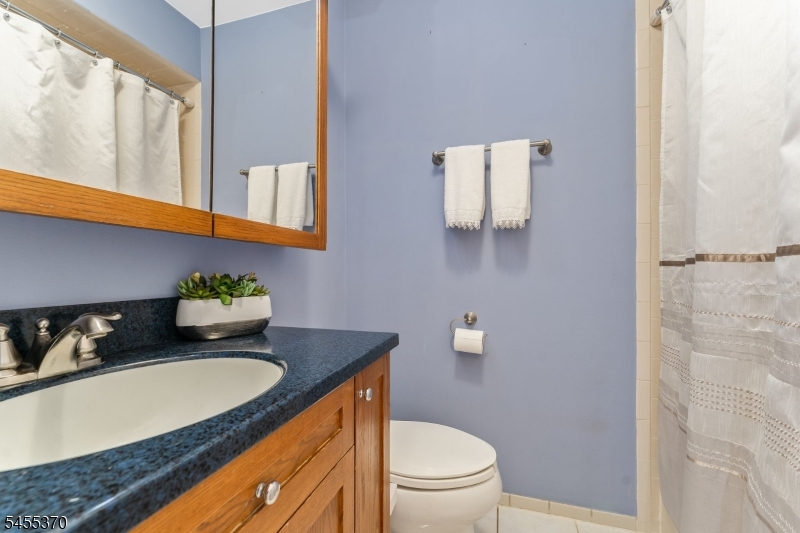 705 Clark Circle Raritan NJ 08822