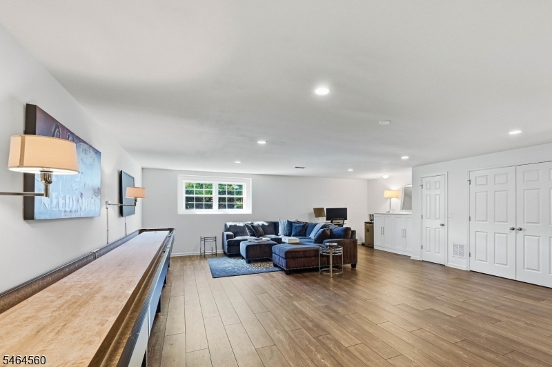 6 Lee Drive Morris NJ 07960
