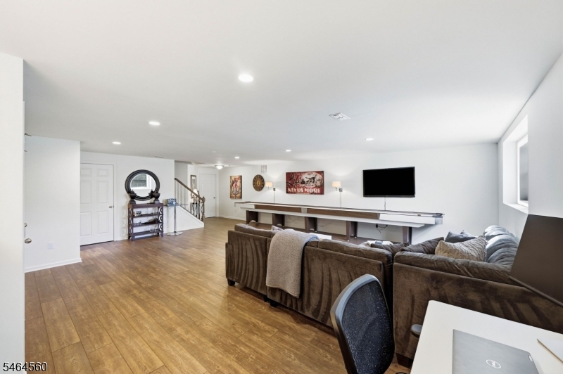 6 Lee Drive Morris NJ 07960