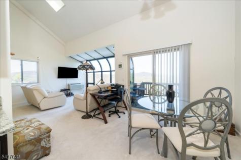 6 Falkenstein Dr Unit 8 Vernon NJ 07462