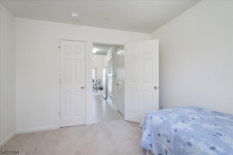 6 Falkenstein Dr Unit 8 Vernon NJ 07462