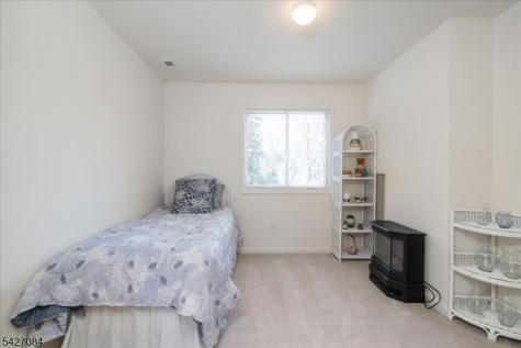 6 Falkenstein Dr Unit 8 Vernon NJ 07462