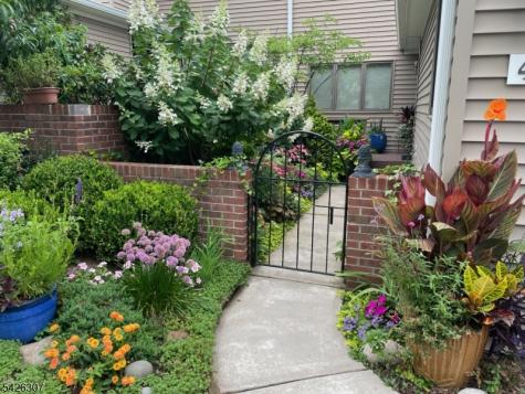 41 Litchult Lane Mahwah NJ 07430