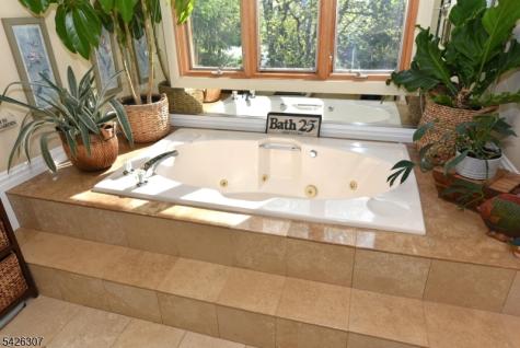 41 Litchult Lane Mahwah NJ 07430