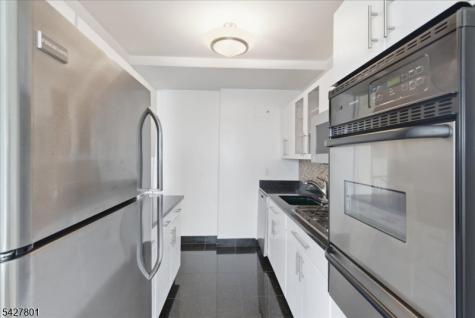 2 Horizon Road Fort Lee NJ 07024