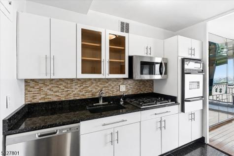 2 Horizon Road Fort Lee NJ 07024
