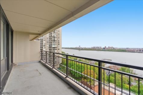 2 Horizon Road Fort Lee NJ 07024