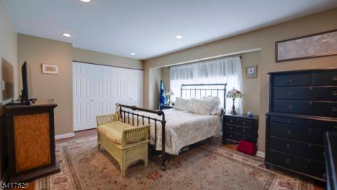 466 Brookside Lane Hillsborough NJ 08844