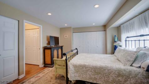 466 Brookside Lane Hillsborough NJ 08844