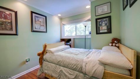 466 Brookside Lane Hillsborough NJ 08844