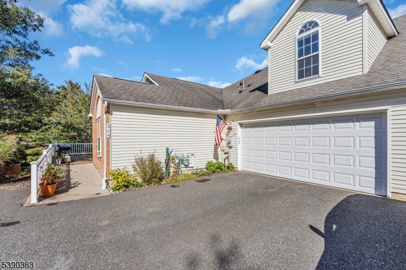 204 Merry Lane Hillsborough NJ 08844