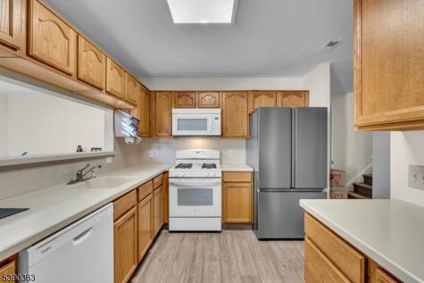 204 Merry Lane Hillsborough NJ 08844
