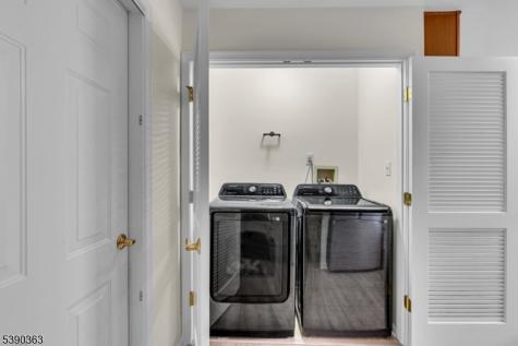 204 Merry Lane Hillsborough NJ 08844