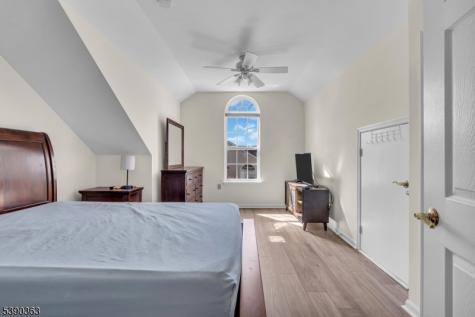 204 Merry Lane Hillsborough NJ 08844