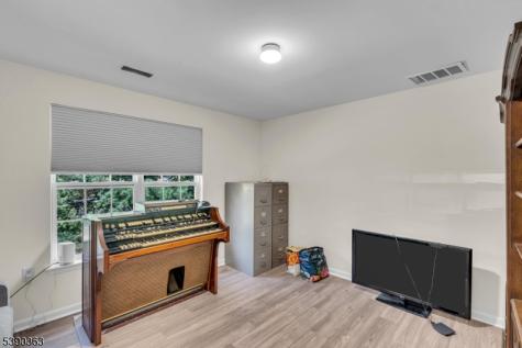 204 Merry Lane Hillsborough NJ 08844