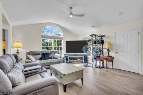 204 Merry Lane Hillsborough NJ 08844