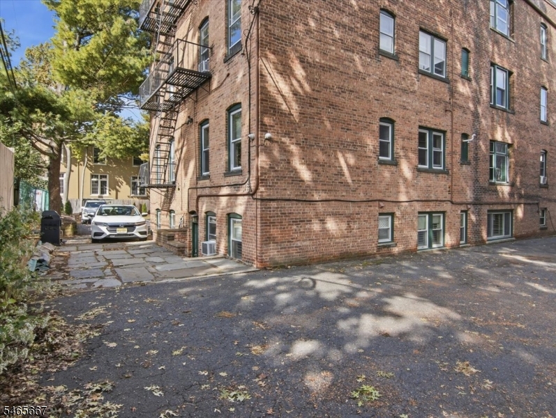 30 The Crescent Montclair NJ 07042