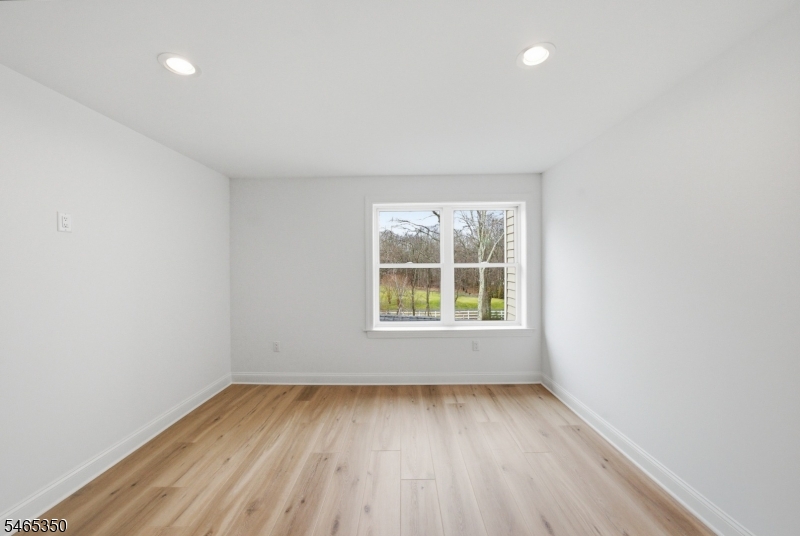 18 Remington Court Howell NJ 07727