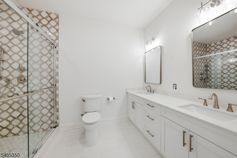 18 Remington Court Howell NJ 07727