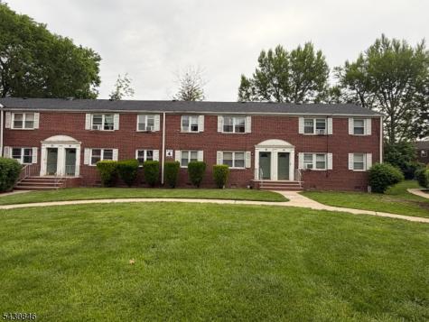 16 Carolyn Terrace Roselle NJ 07203