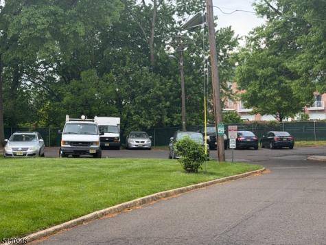 16 Carolyn Terrace Roselle NJ 07203