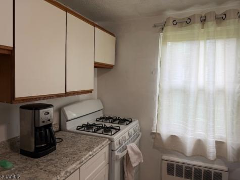 16 Carolyn Terrace Roselle NJ 07203